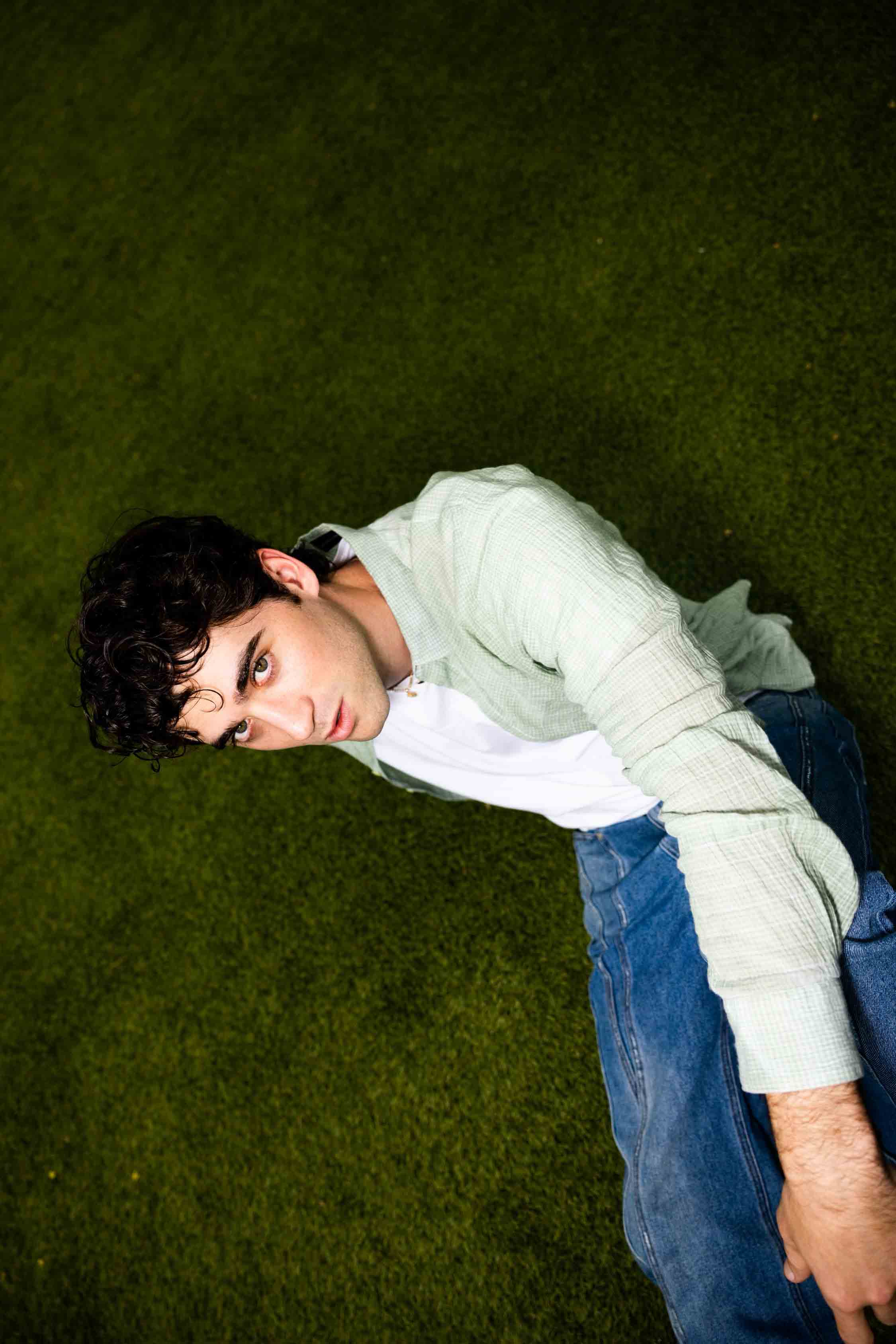 說話算話！重返台北開專場 葛萊美入圍肯定 憂鬱創作型男 Alexander 23 ｜ 暖心藏玄機 驚見「夜市」入鏡6月16日 台北好評開唱