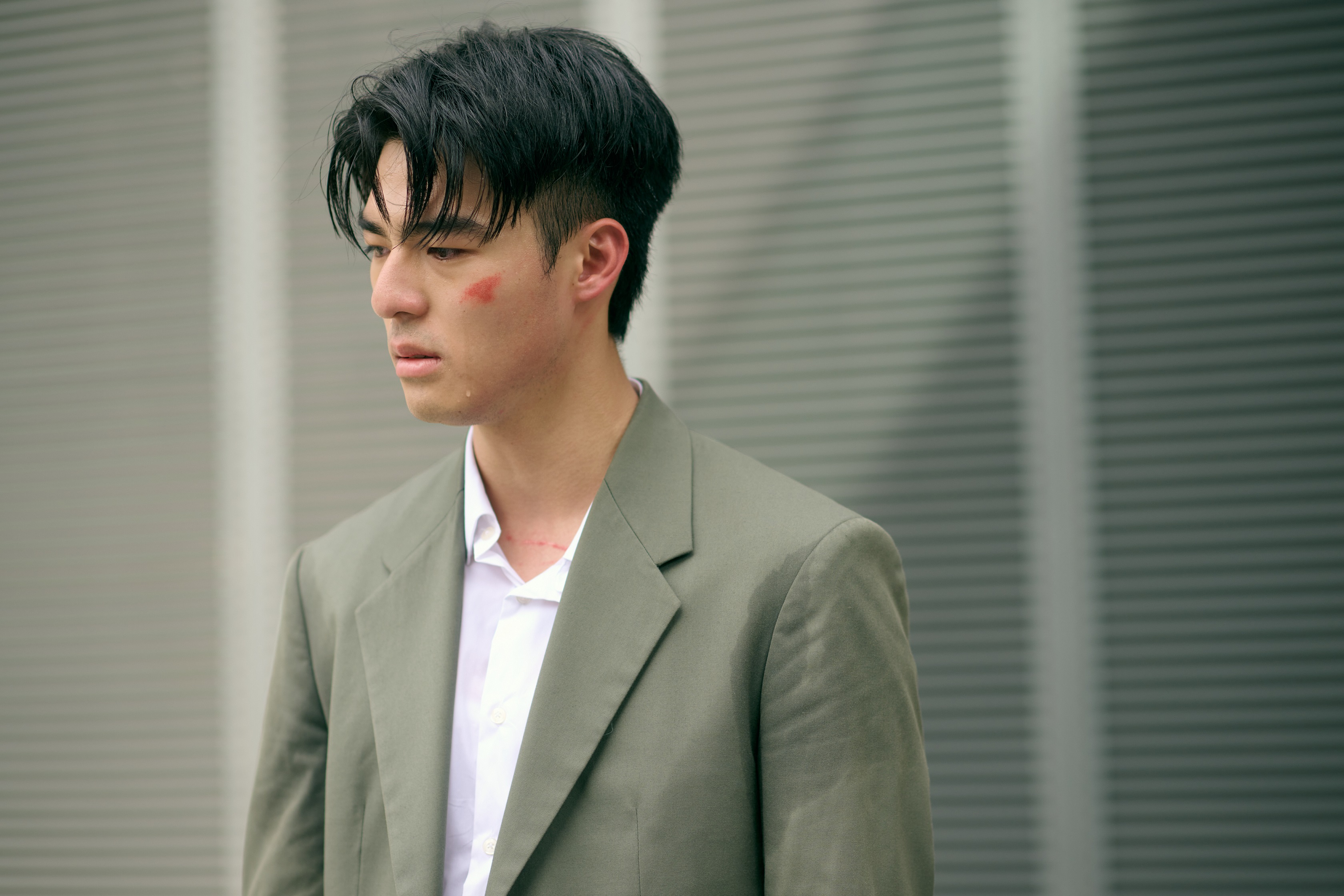 香港愛情電影《不是你不愛你》 3/14白色情人節上映 陳昊森連續被狂搧七回巴掌 港星陳嘉寶打到手軟 陳昊森敬業說:用力打,可幫助我入戲