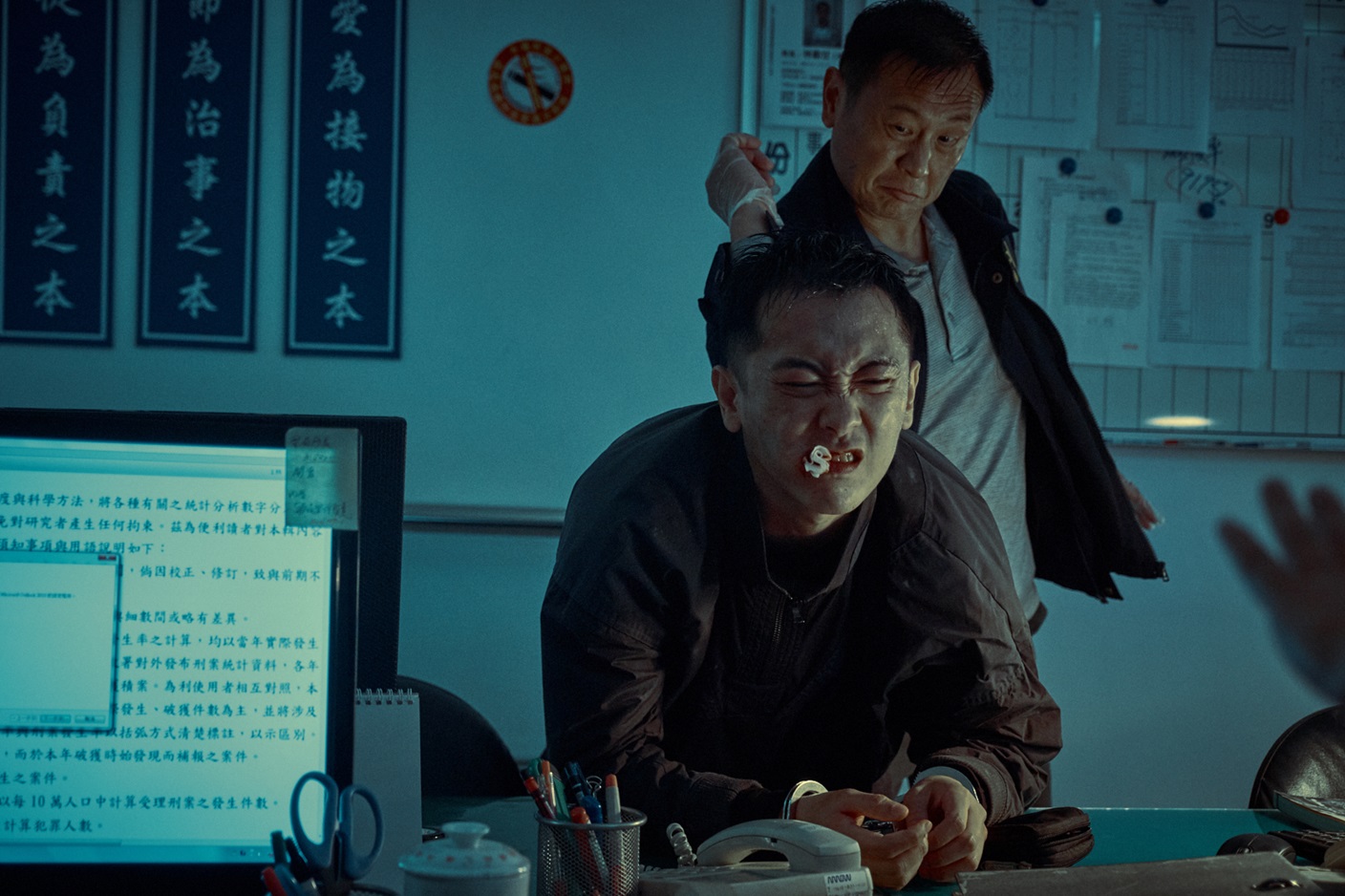 施名帥攜新婚妻朱芷瑩出席《默殺：無聲之地》首映 老婆爆料他被打到「內傷去看中醫半年」