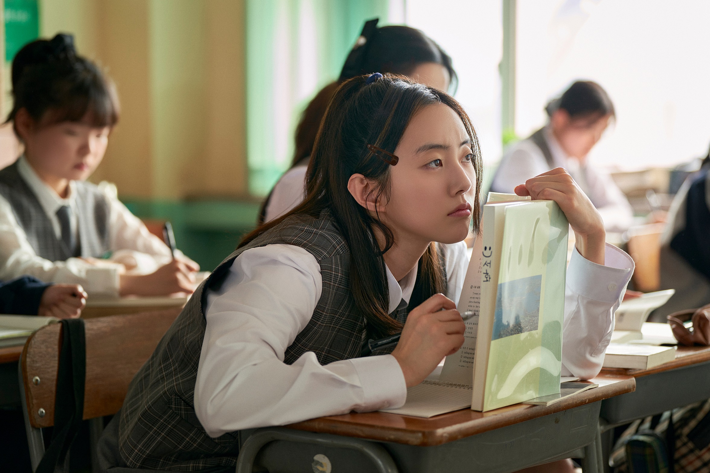 韓國電影《FIGHTING！女孩們》 曾獲韓國百想演技獎的朴世婉 一跳舞就忘詞崩潰卡關　自掏腰包租練舞室特訓 自嘲瘦到像小黃瓜　為演女高中生狂喝拿鐵配泡麵增胖7公斤