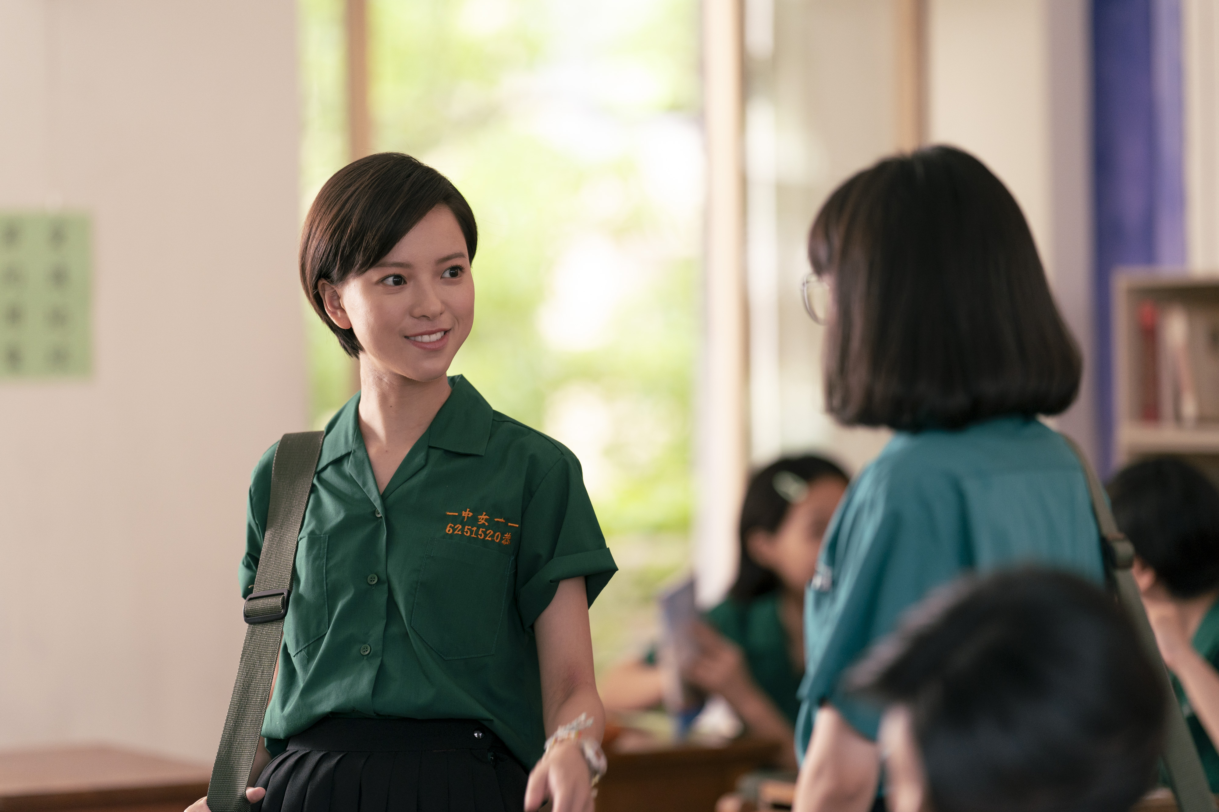 《夜校女生》小綠綠解析：日夜校制服、桌友與1997校園