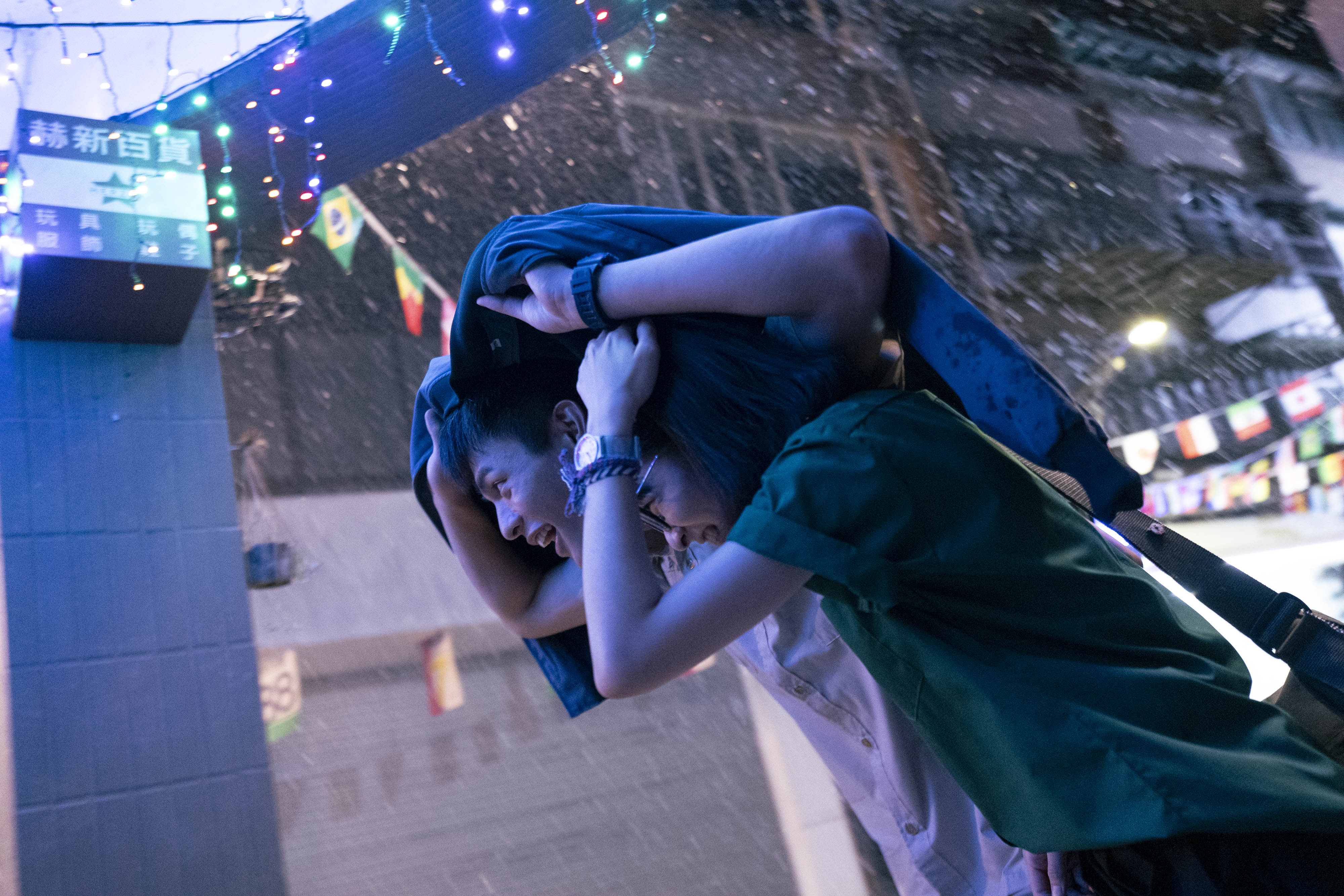 「告五人」 獻唱《夜校女生》主題曲〈沒有人會為了我改變〉 重返90年代青春浪漫