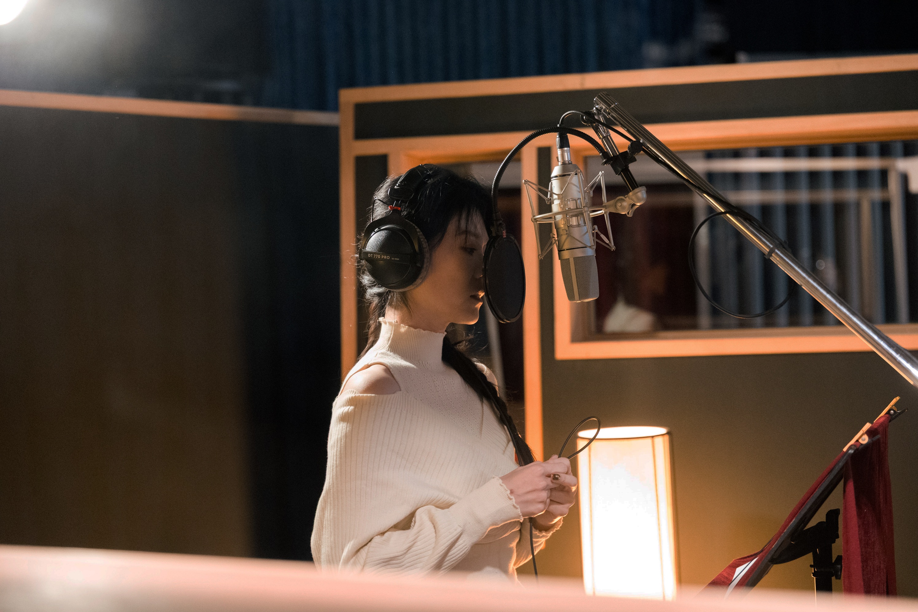 《零日攻擊》主題曲〈風聲人影〉金曲歌后曹雅雯動人獻唱　MV致敬8位導演及幕後團隊