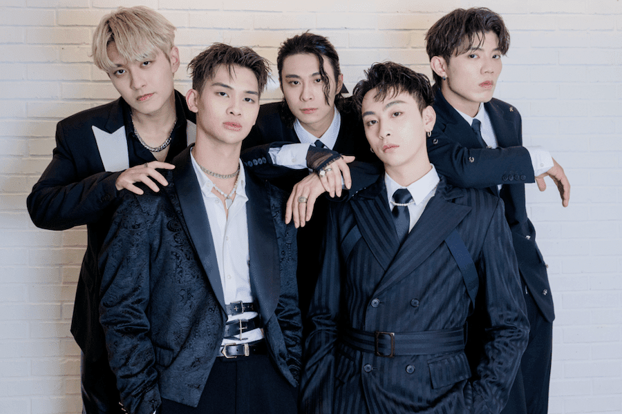 男上FEniX专輯《參》孶片