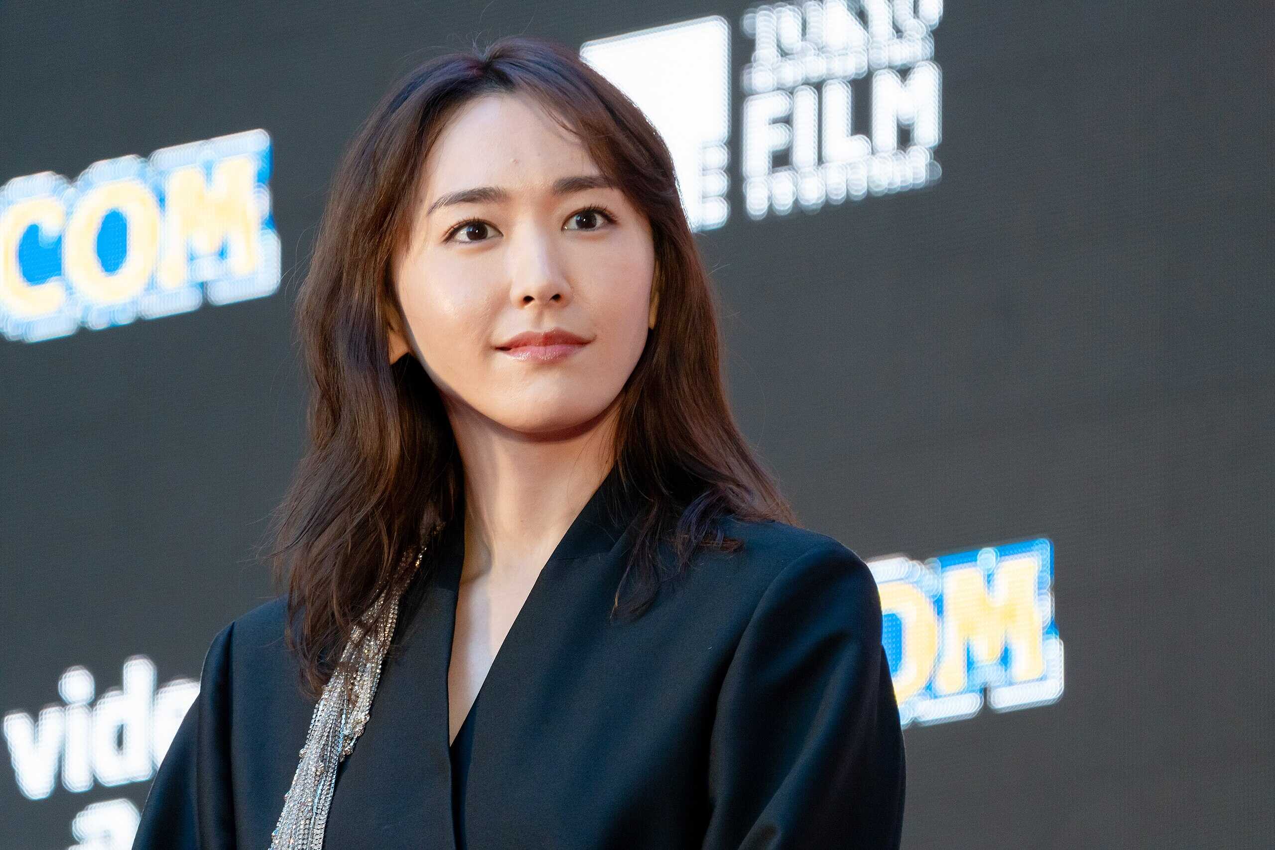 14 年明治巧克力光榮交棒！新垣結衣 Aragaki Yui：從國民老婆到「空氣感」信仰