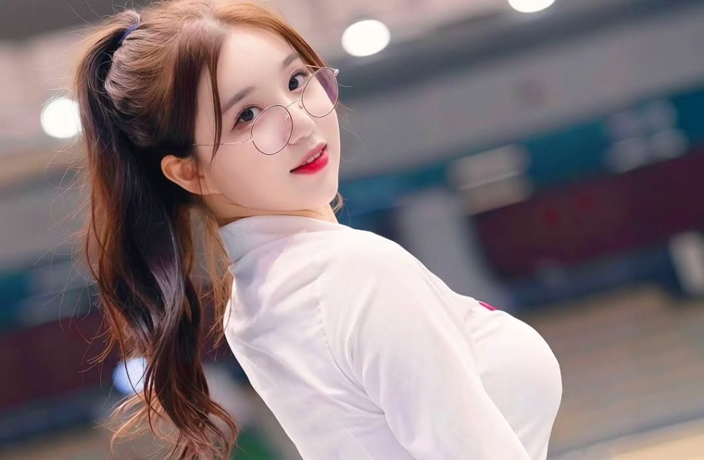 從準空姐到「核彈芭比」：金賢姈 Kim Hyun-young 如何在台灣職籃投下震撼彈？