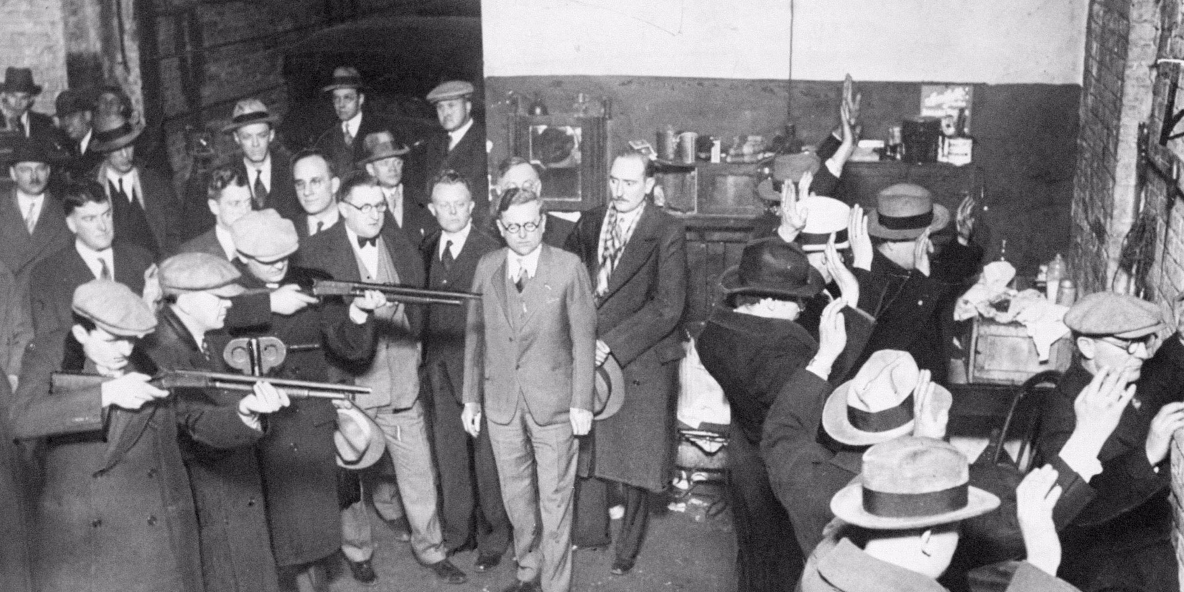 七十發子彈的情人節大屠殺：揭開芝加哥 1929年芝加哥大屠殺的彈道學謎團與未解懸案