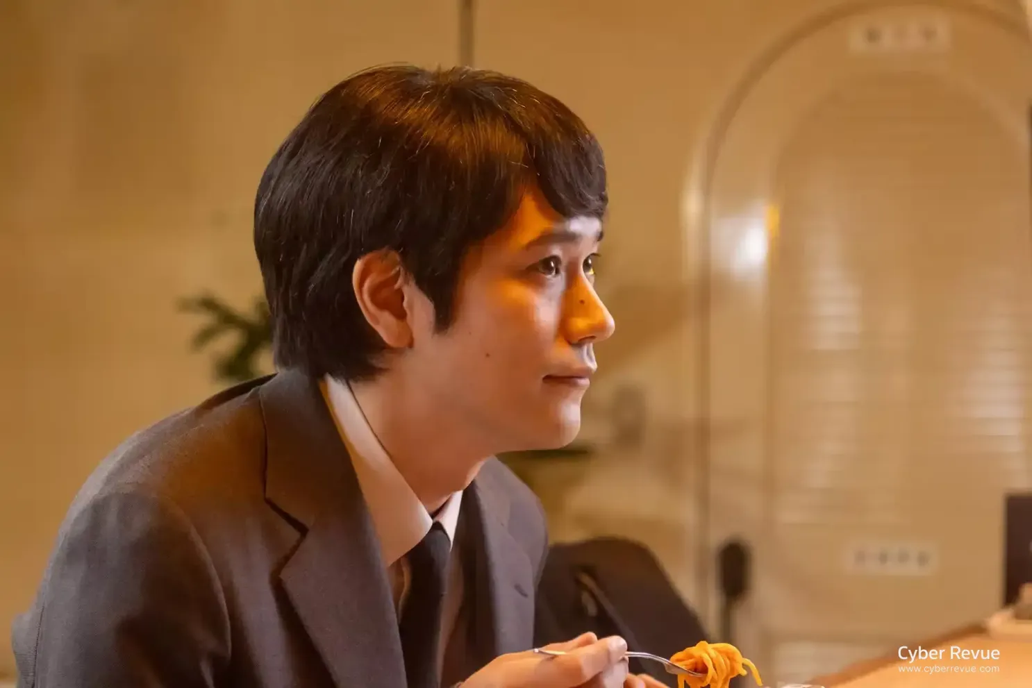 除了「非常律師」，你更該看這位「失控法官」：解析《搖擺法庭》中松山研一的法律與混沌