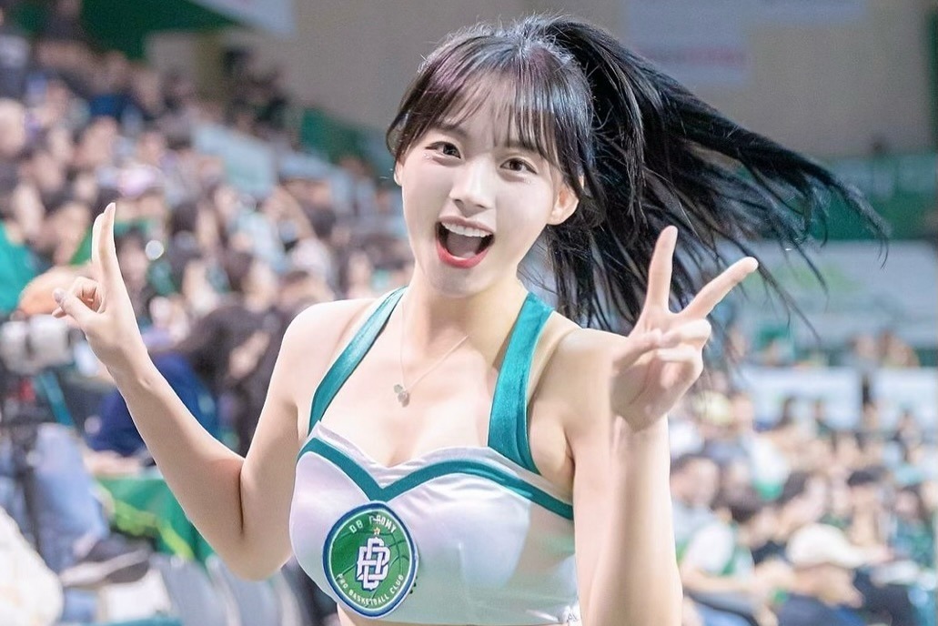 河智媛不是演員！從烤肉店打工妹到韓華鷹「最美長腿」的逆襲史