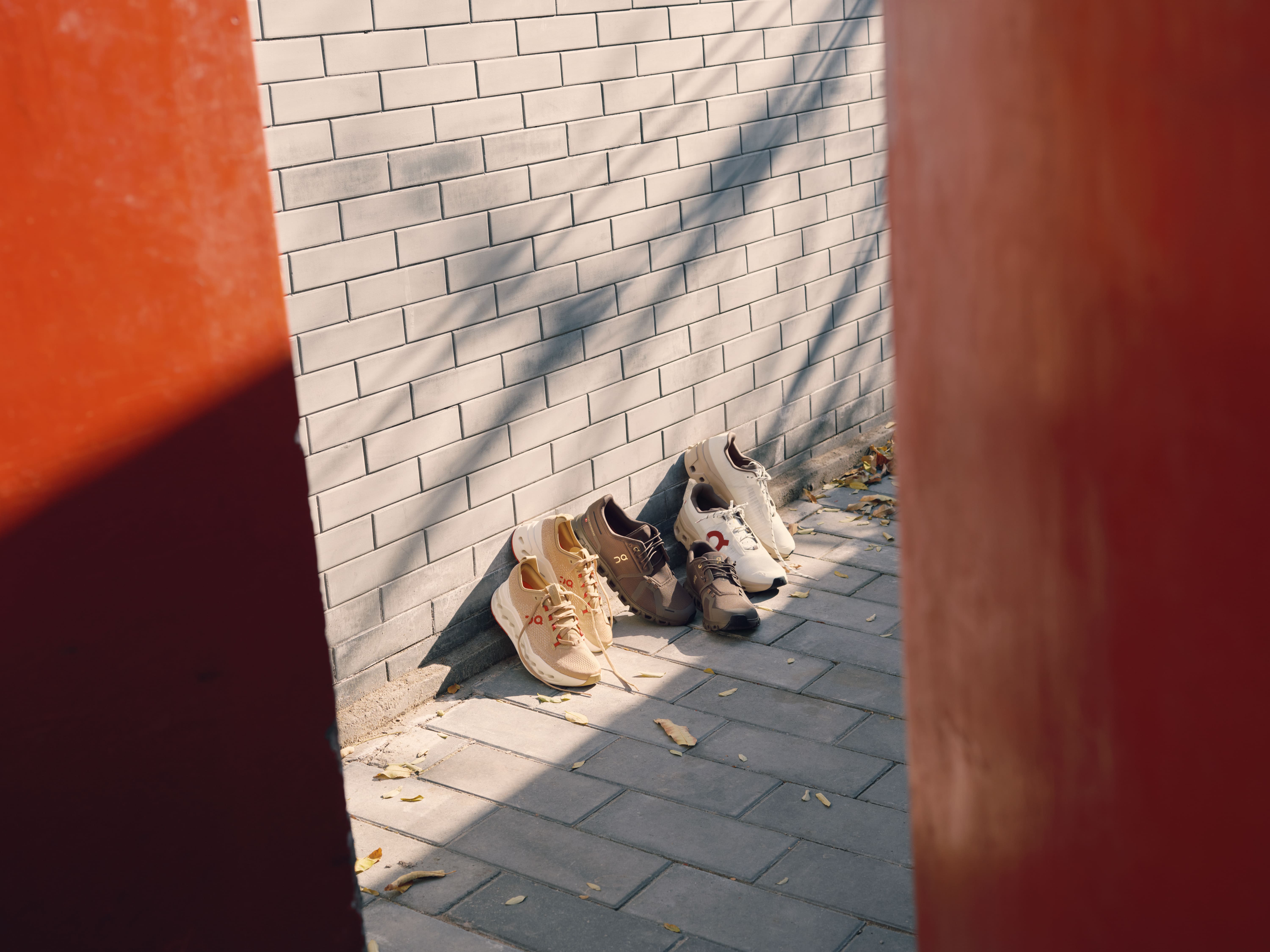 瑞士 On 昂跑發布 2026 馬年限定系列：復古美學與當代機能的優雅進化