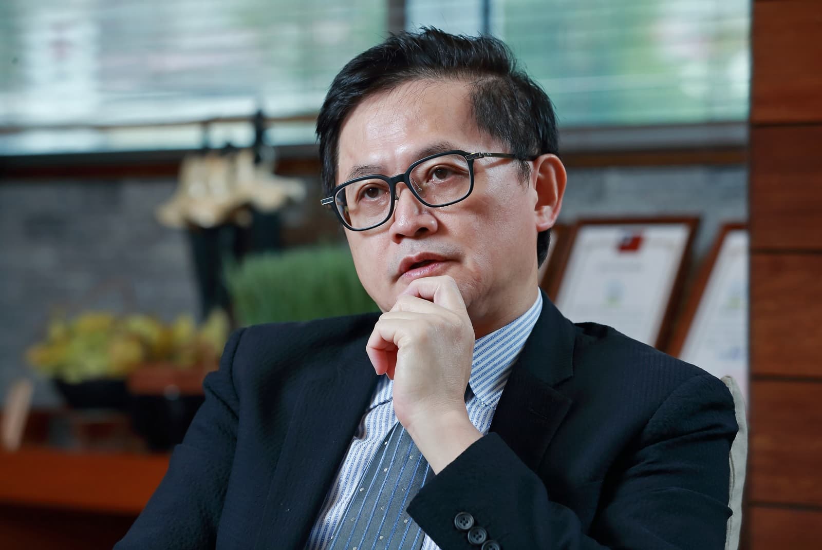 代工帝國的避險機制：揭開童子賢投資誠品背後的冷酷邏輯