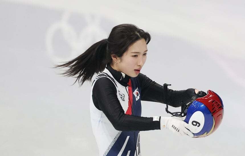 短道速滑殘酷真相：金桔里被撞為何無緣判進？教練一句話點醒眾人