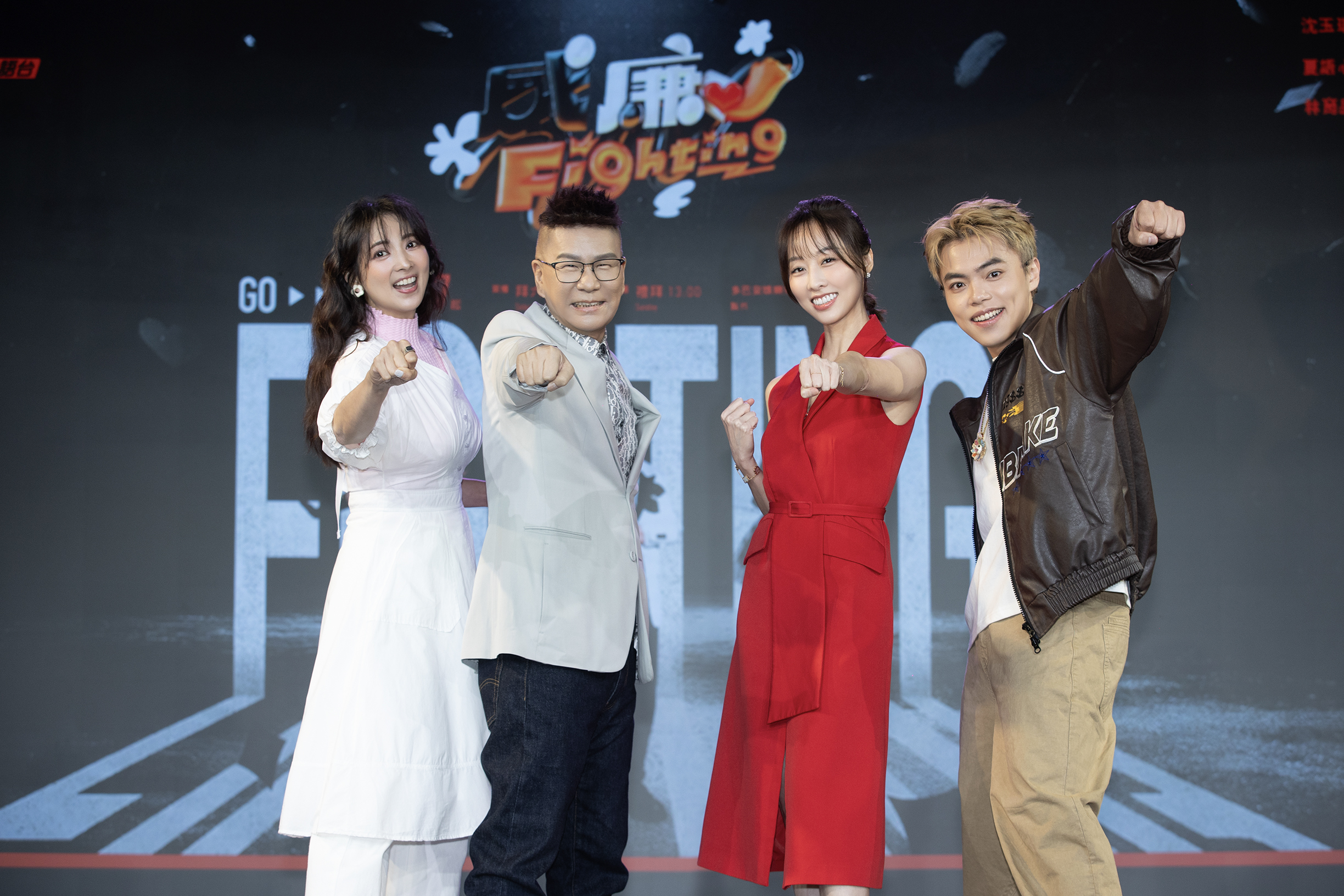 沈玉琳《黑白威廉Fighting》全透視戰車殺入街頭：這場錄影沒打算留退路