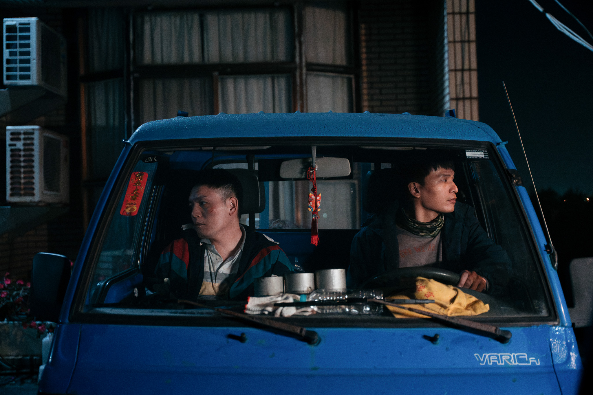 別在串流看！《死亡賭局》4/24 全台開局，見證春風與阿斌的演技巔峰