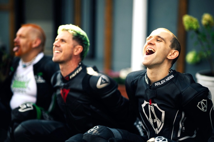 坎城暴動 8 分鐘！《後座力》哈利梅林自毀式演技，撕裂 BDSM 禁忌邊界