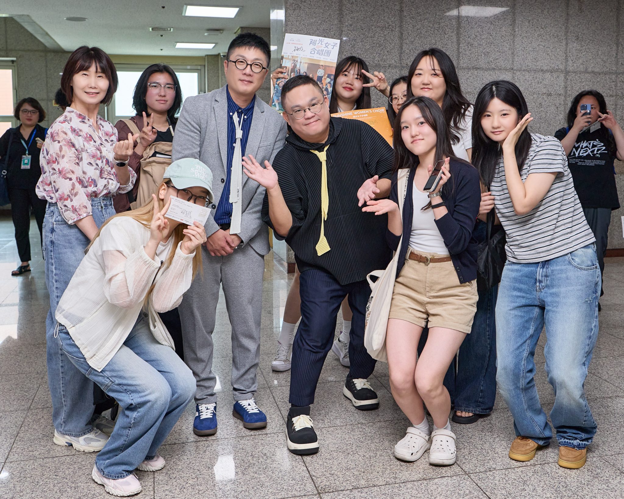 《陽光女子合唱團》為什麼不只是翻拍？從《和聲》到台灣女性群像的改編答案