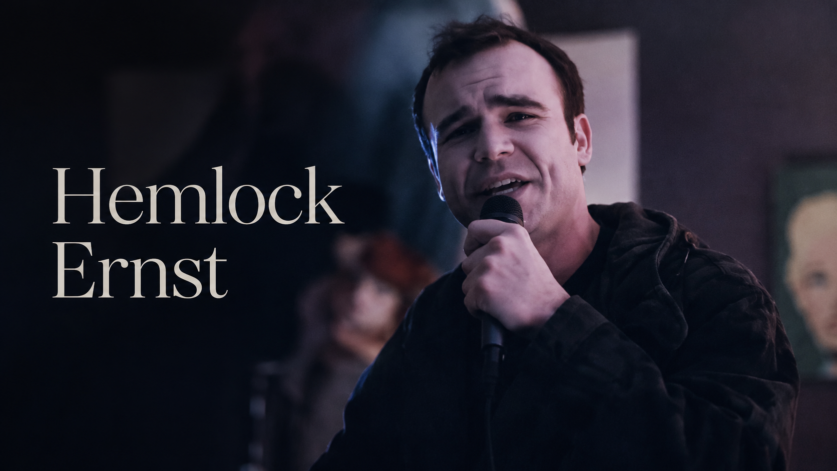 Hemlock Ernst如何用低沉Flow、Future Islands舞台與Kenny Segal建立雙重創作身份