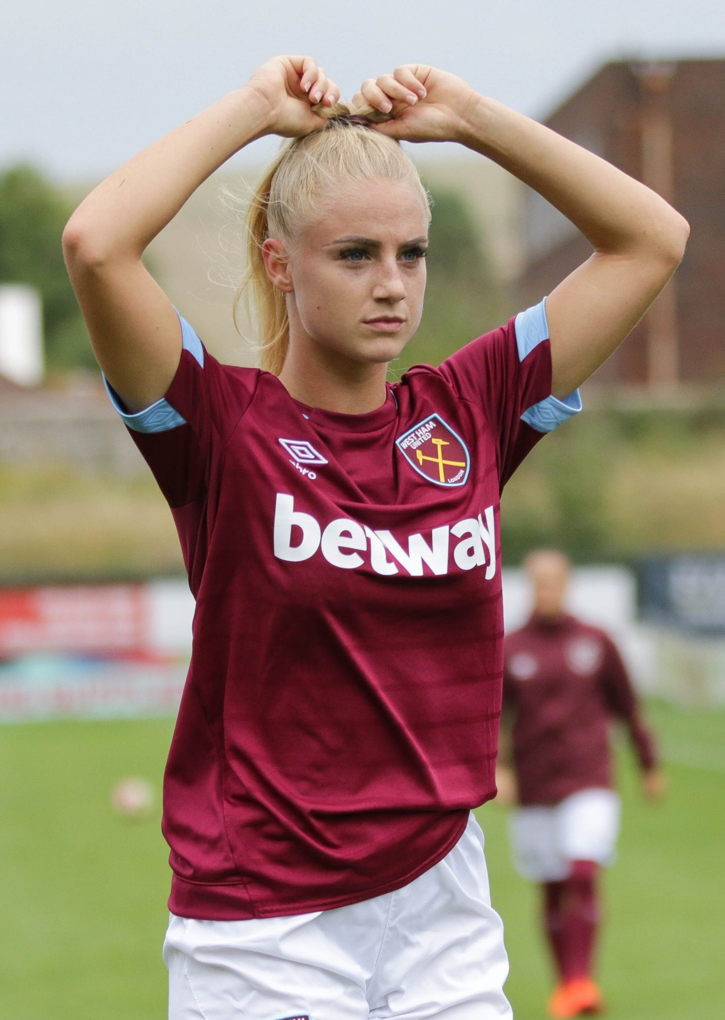 Alisha Lehmann是誰?瑞士國腳、Leicester前鋒與社群影響力人物/主題封面