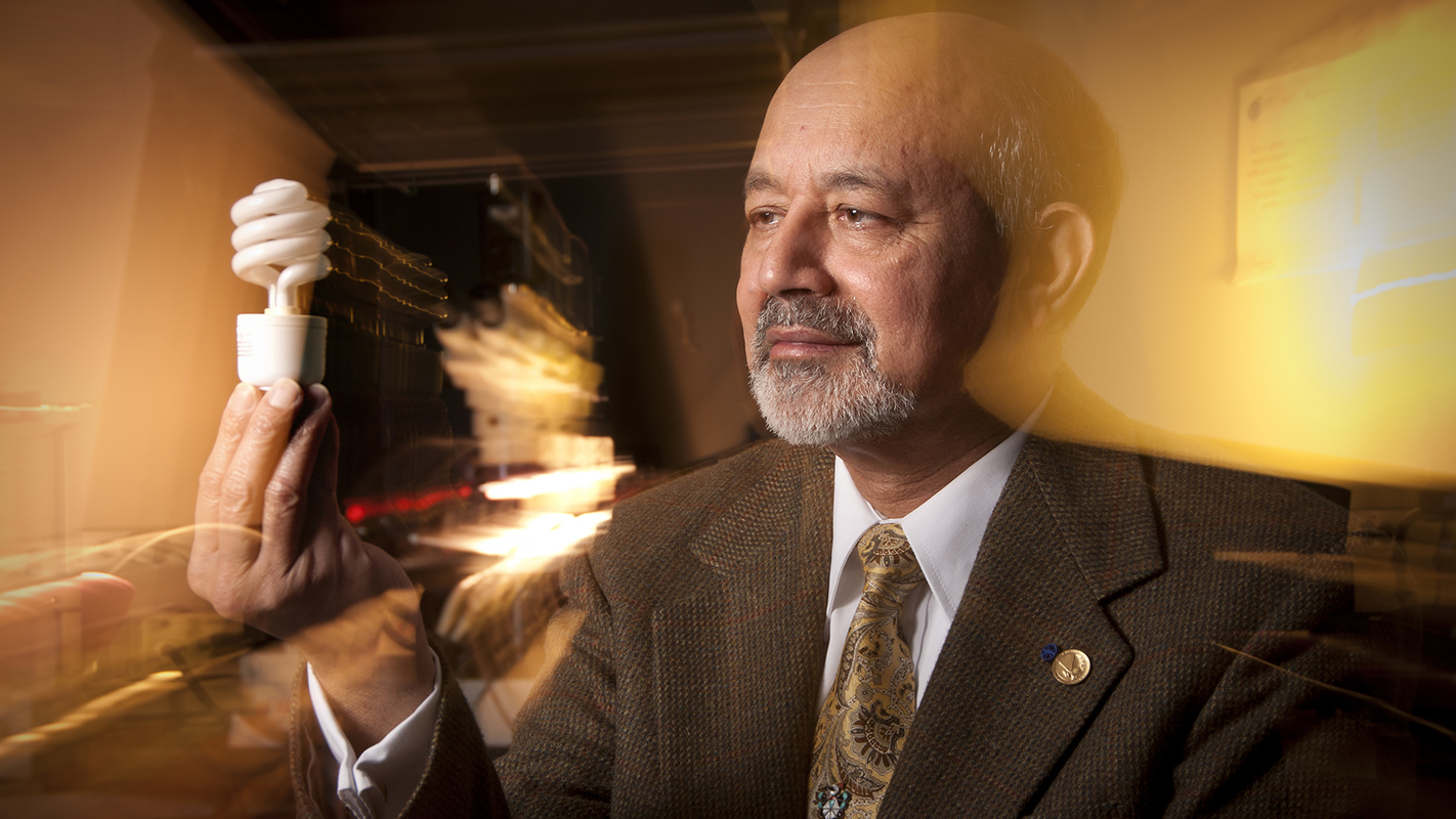 B. Jayant Baliga 如何用 IGBT 與功率半導體降低 AI 基礎設施的能源損失？