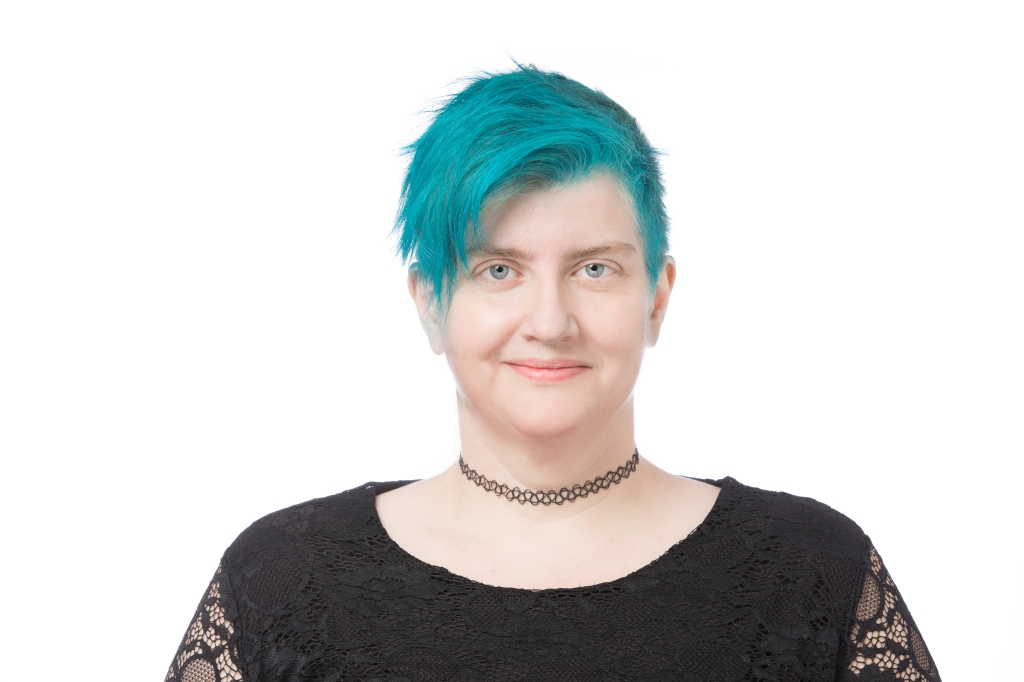 Cathy O’Neil《數學毀滅性武器》為什麼讓演演算法不再中立？問題不是算錯，而是傷害被放大