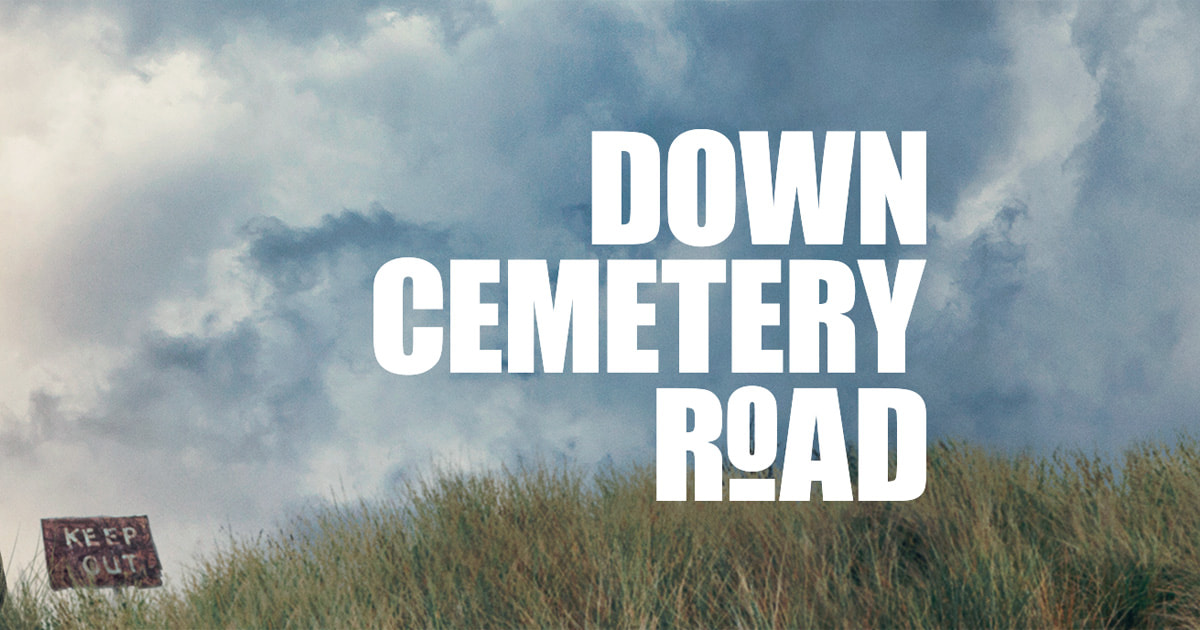 Emma Thompson如何從《Howards End》走到《Down Cemetery Road》？演員、奧斯卡編劇與成年女性身體的作者權