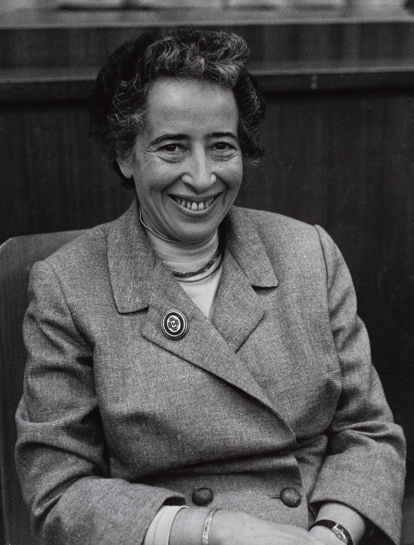 Hannah Arendt《艾希曼在耶路撒冷》為什麼讓「平庸之惡」成為難題？服從、思考與責任的界線人物／主題封面