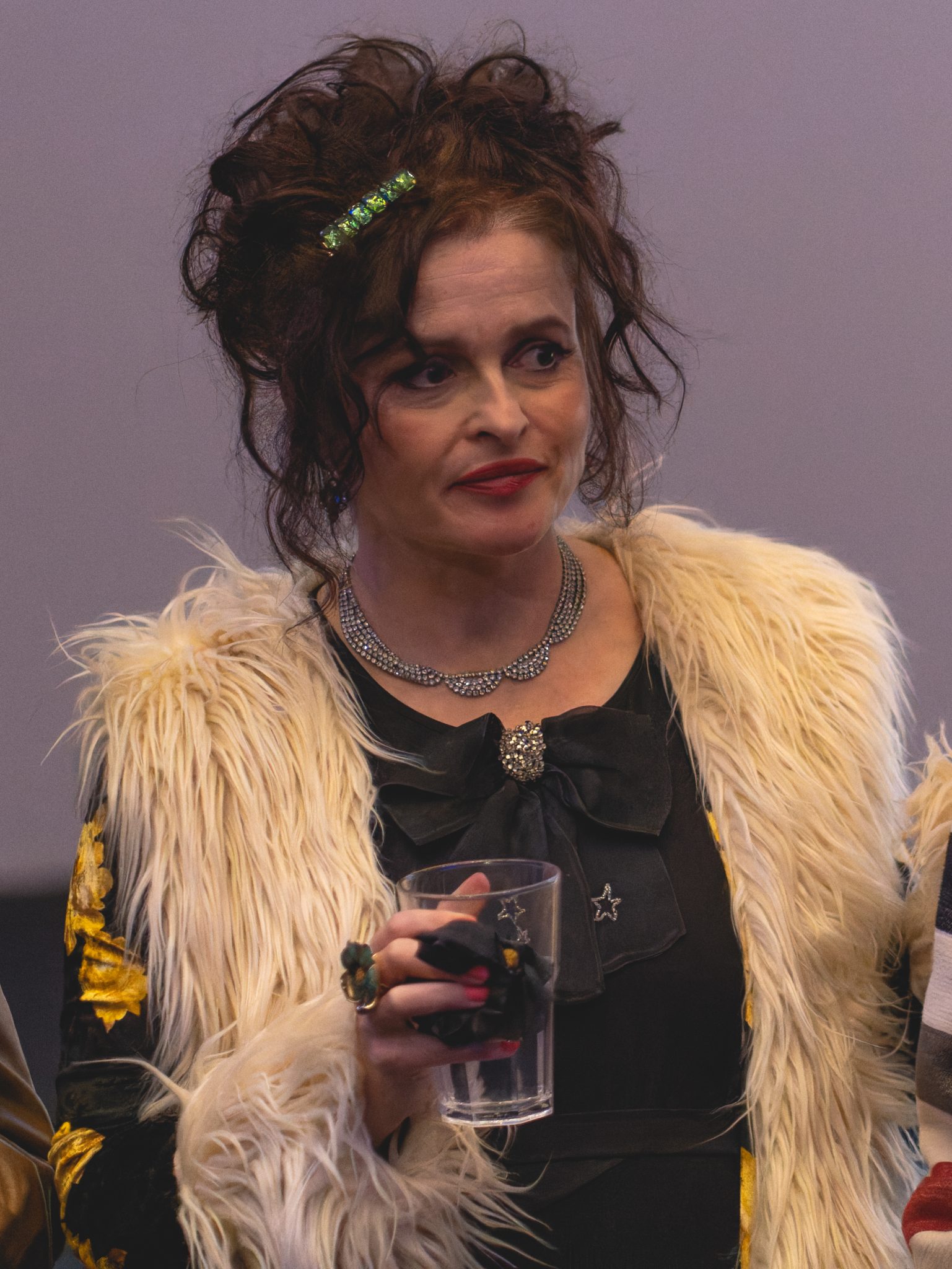 Helena Bonham Carter如何跨越古典文學與暗黑奇想?表演方法與代表作人物/主題封面