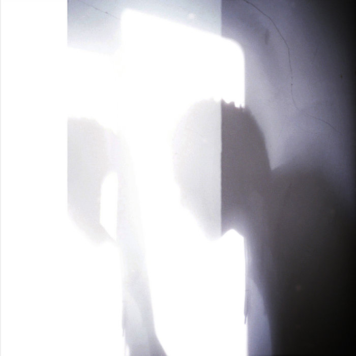 Jadasea 作品與風格：half-life、Pressure Sensitive 與 Holly Grove