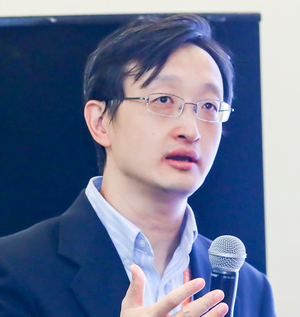 Jianfeng Gao 如何用 DSSM 與 Agentic AI 把搜尋理解變成可擴展的 Copilot 基礎設施？