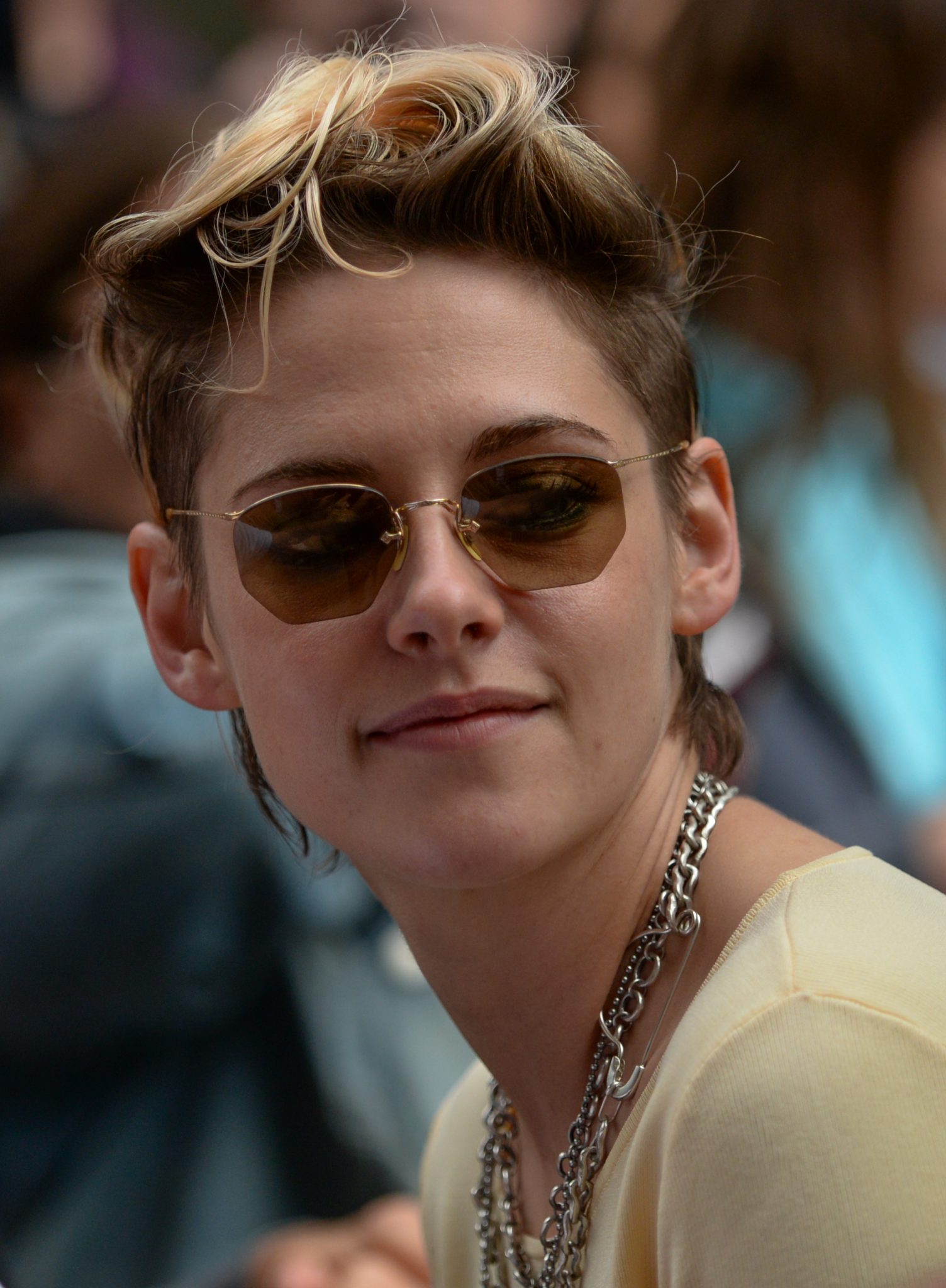 Kristen Stewart 是誰？從《暮光之城》到獨立電影與《Spencer》的轉型