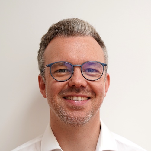 Tim Rocktäschel 如何把可微推理、Meta-RL 與開放式學習接到可靠 LLM agent？