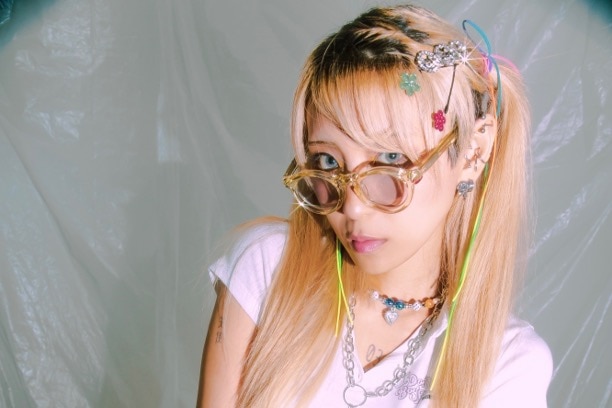 つんこ如何在 DJ 與 Cosplay 之間建立辨識度？次文化創作者的雙軌內容