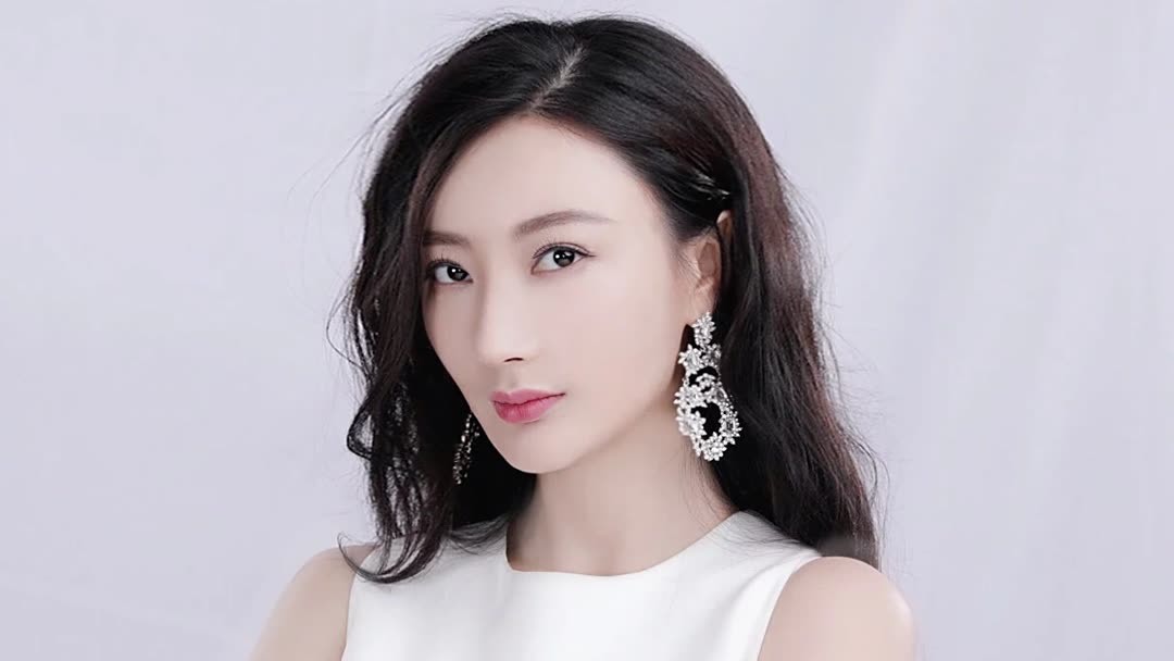 王李丹妮的人物報導為何總被寫成反差？標籤不該取代職涯
