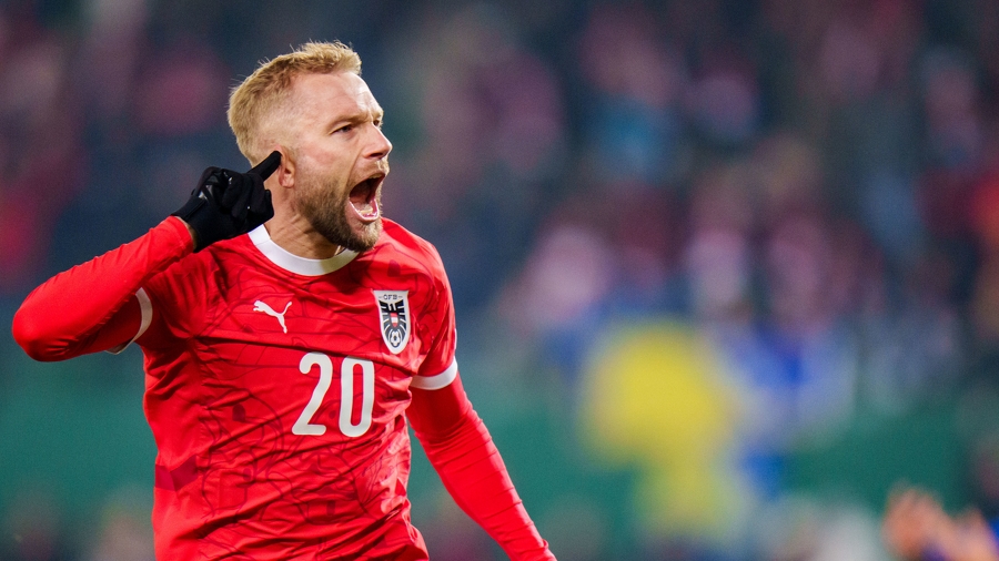 Austria 不能只靠高壓賭命:Konrad Laimer 如何從 Salzburg 少年變成 Argentina 戰追擊線