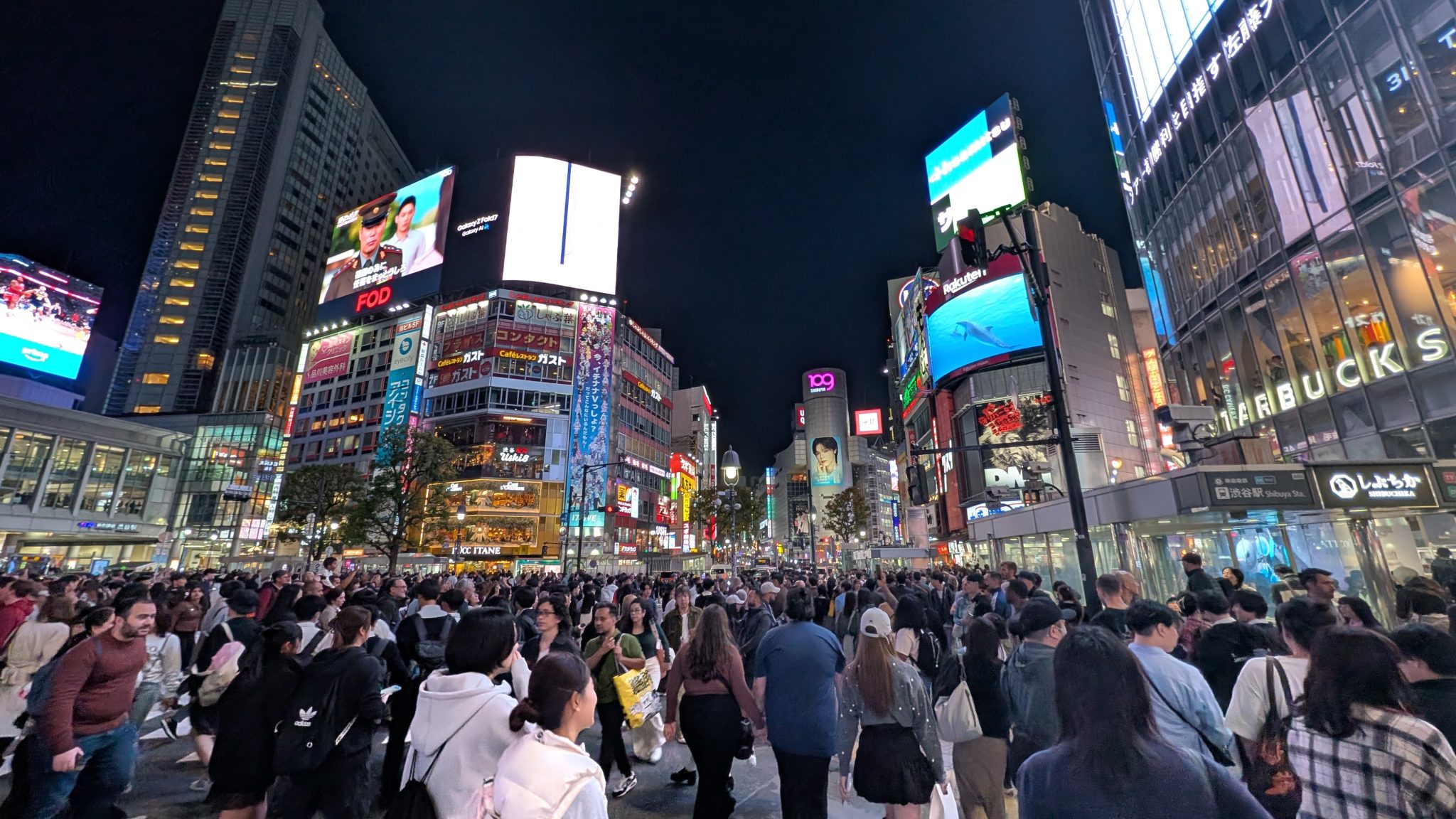 日本成人影像跨界現象怎麼看？從 RINOA、IdeaPocket 到粉絲文化的閱讀入口